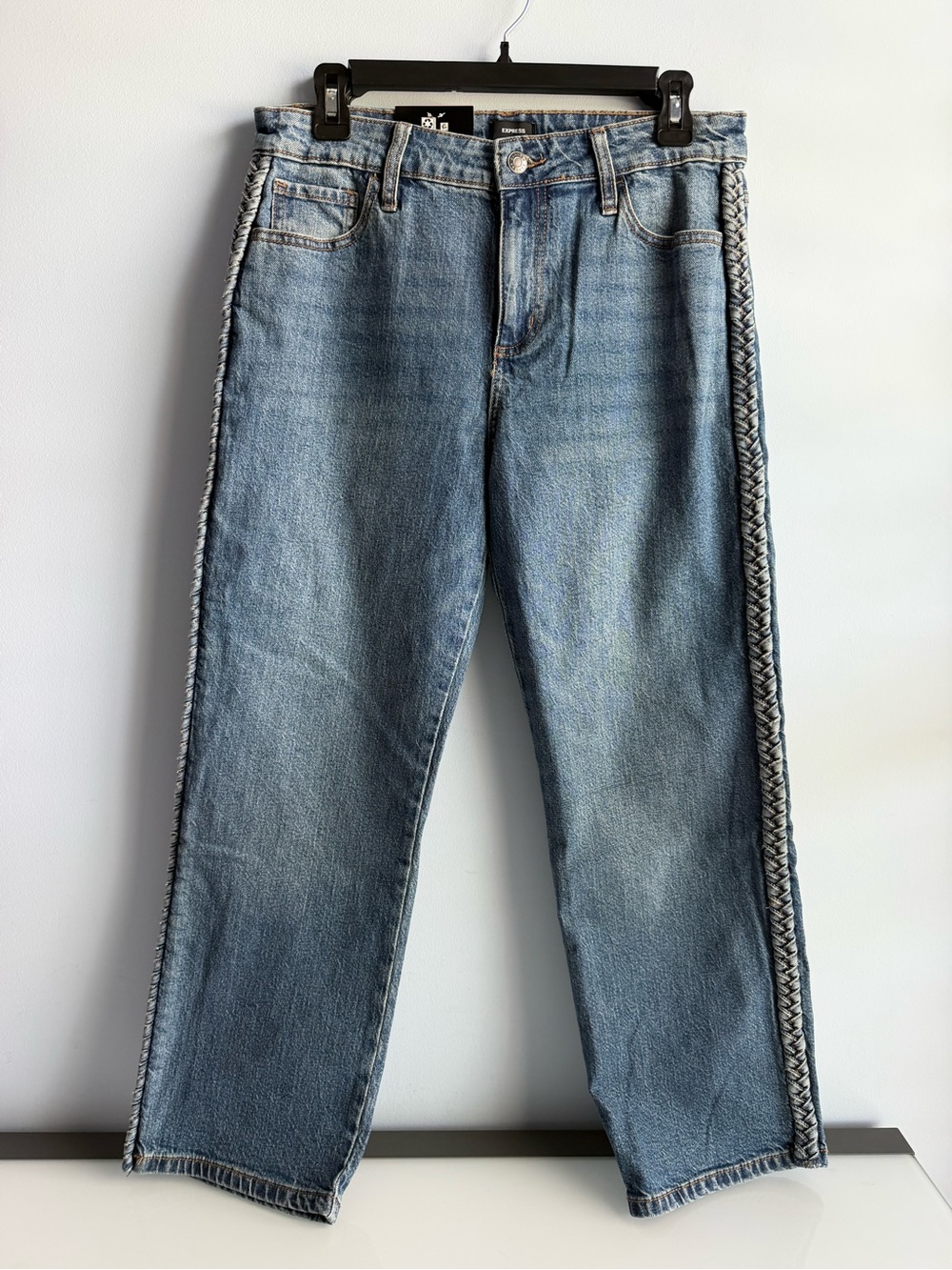 Express Women's Medium Wash Blue Braided Straight Leg Ankle Jean Size 6